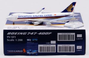 SQ Wings Interactive Series 1:200 Singapore Airlines Cargo Boeing B747-400F 9V-SFI (L2067C)