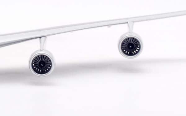 SQ Wings Interactive Series 1:200 Singapore Airlines Cargo Boeing B747-400F 9V-SFI (L2067C) - Image 22