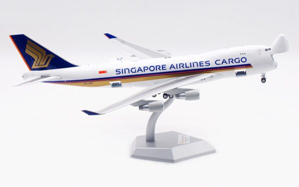 SQ Wings Interactive Series 1:200 Singapore Airlines Cargo Boeing B747-400F 9V-SFI (L2067C) - Image 6