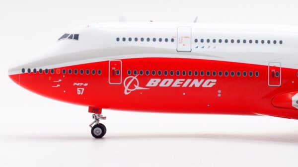 SQ Wings 1:200 Boeing Aircraft Company Boeing B747-8i "Sunrise - Flaps Up" N6067E (L2073) - Image 10