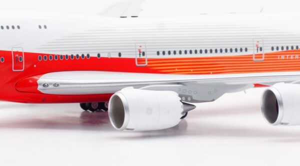 SQ Wings 1:200 Boeing Aircraft Company Boeing B747-8i "Sunrise - Flaps Up" N6067E (L2073) - Image 11