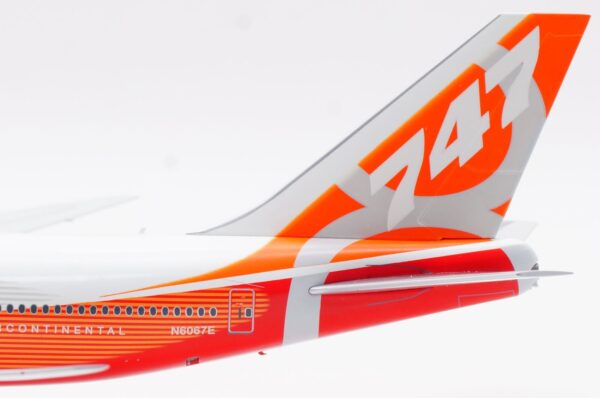 SQ Wings 1:200 Boeing Aircraft Company Boeing B747-8i "Sunrise - Flaps Up" N6067E (L2073) - Image 12