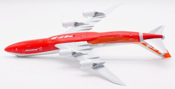 SQ Wings 1:200 Boeing Aircraft Company Boeing B747-8i "Sunrise - Flaps Up" N6067E (L2073) - Image 16