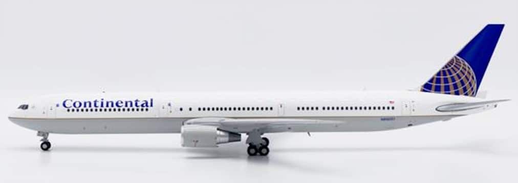 JC Wings 1:200 Continental Airlines Boeing B767-400(ER) "Flaps Down" N66051 (LH2505A)
