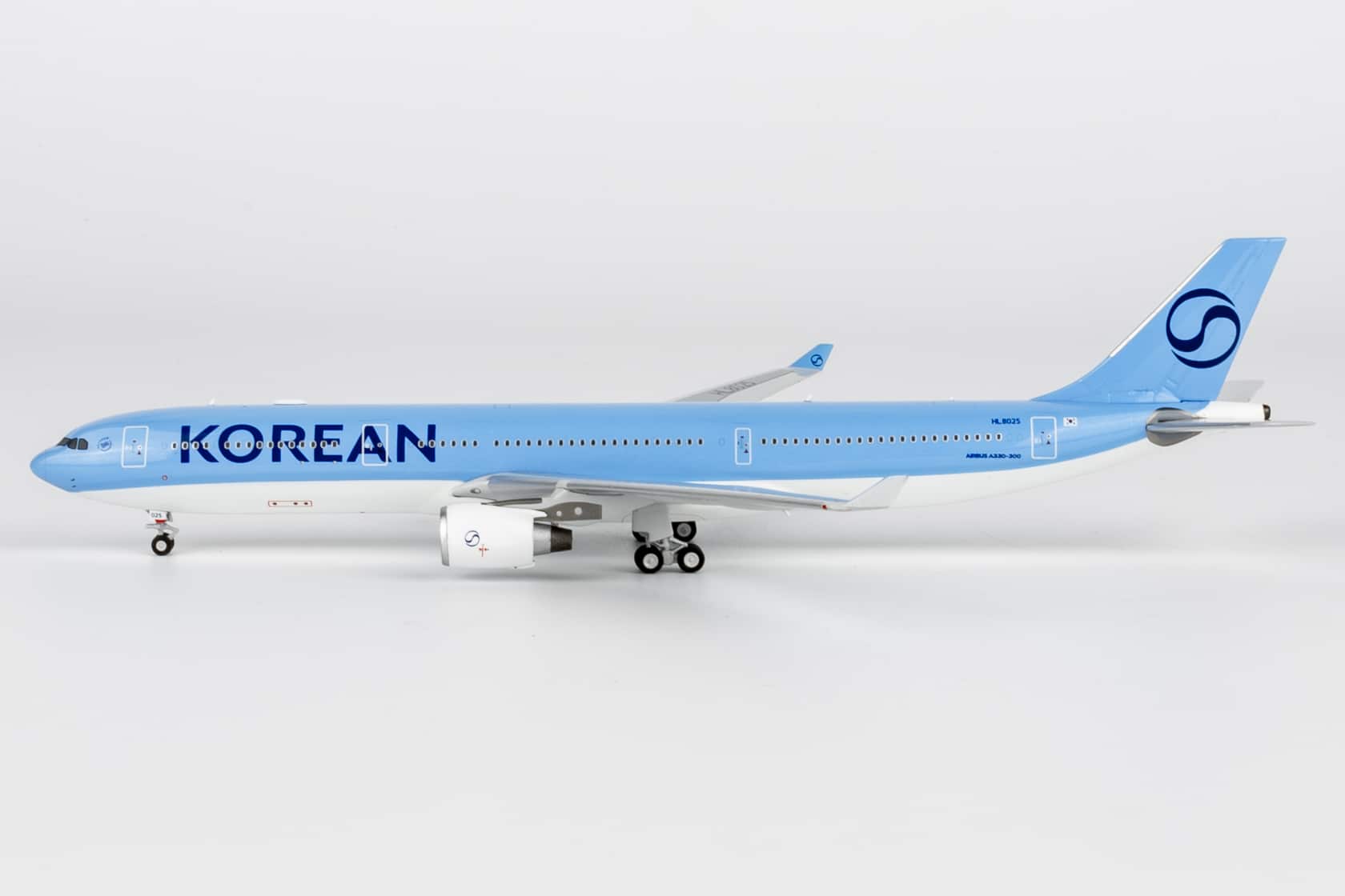 NG Models 1:400 Korean Air Airbus A330-300 HL8025 (NG62077