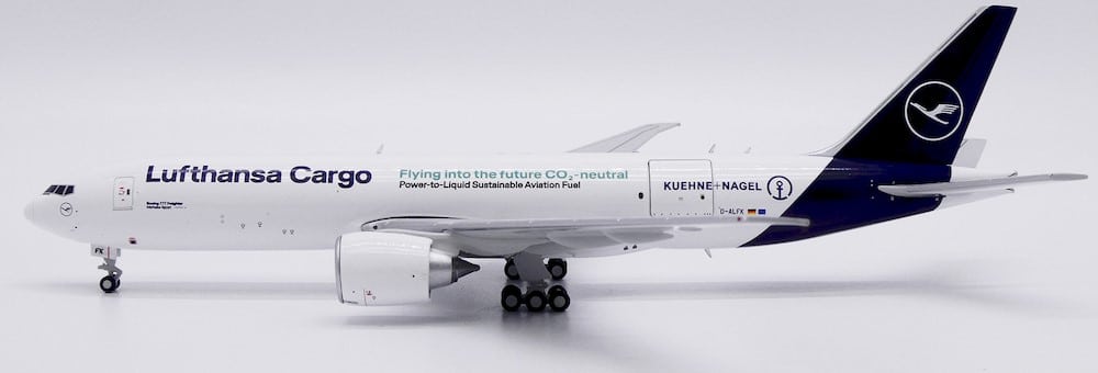 JC Wings Interactive Series 1:400 Lufthansa Cargo Boeing B777-F "Flying into the future CO₂- Neutral" D-ALFK (XX40228C)