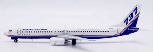 JC Wings 1:400 Boeing Aircraft Company Boeing B737-900 N737X (XX40349)