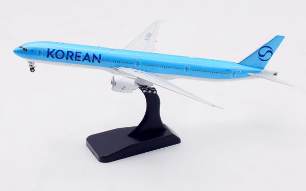 Aviation 400 1:400 Korean Air Boeing B777-300(ER) HL8008 (AV4217) - Image 2