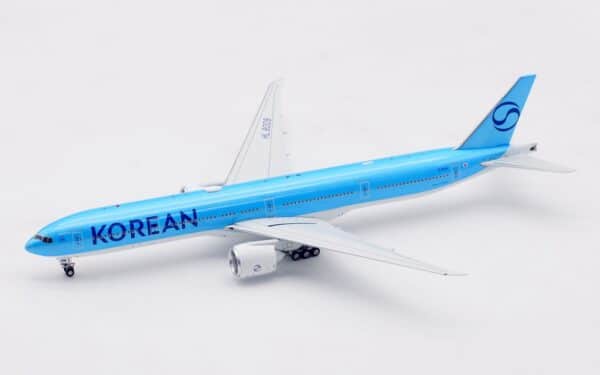 Aviation 400 1:400 Korean Air Boeing B777-300(ER) HL8008 (AV4217) - Image 9