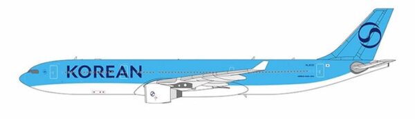 Aviation 400 1:400 Korean Air Airbus A330-300 HL8025 (AV4351)