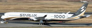 Aviation 400 1:400 STARLUX Airlines Airbus A350-1000 XWB "Carbon Fiber" B-58551 (AV4361)