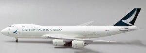 JC Wings Interactive Series 1:400 Cathay Pacific Cargo Boeing B747-8F B-LJI (EW4748004)