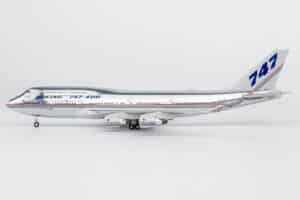 NG Models 1:400 Boeing Aircraft Company Boeing B747-400 "House Colours" N401PW (NG04010)