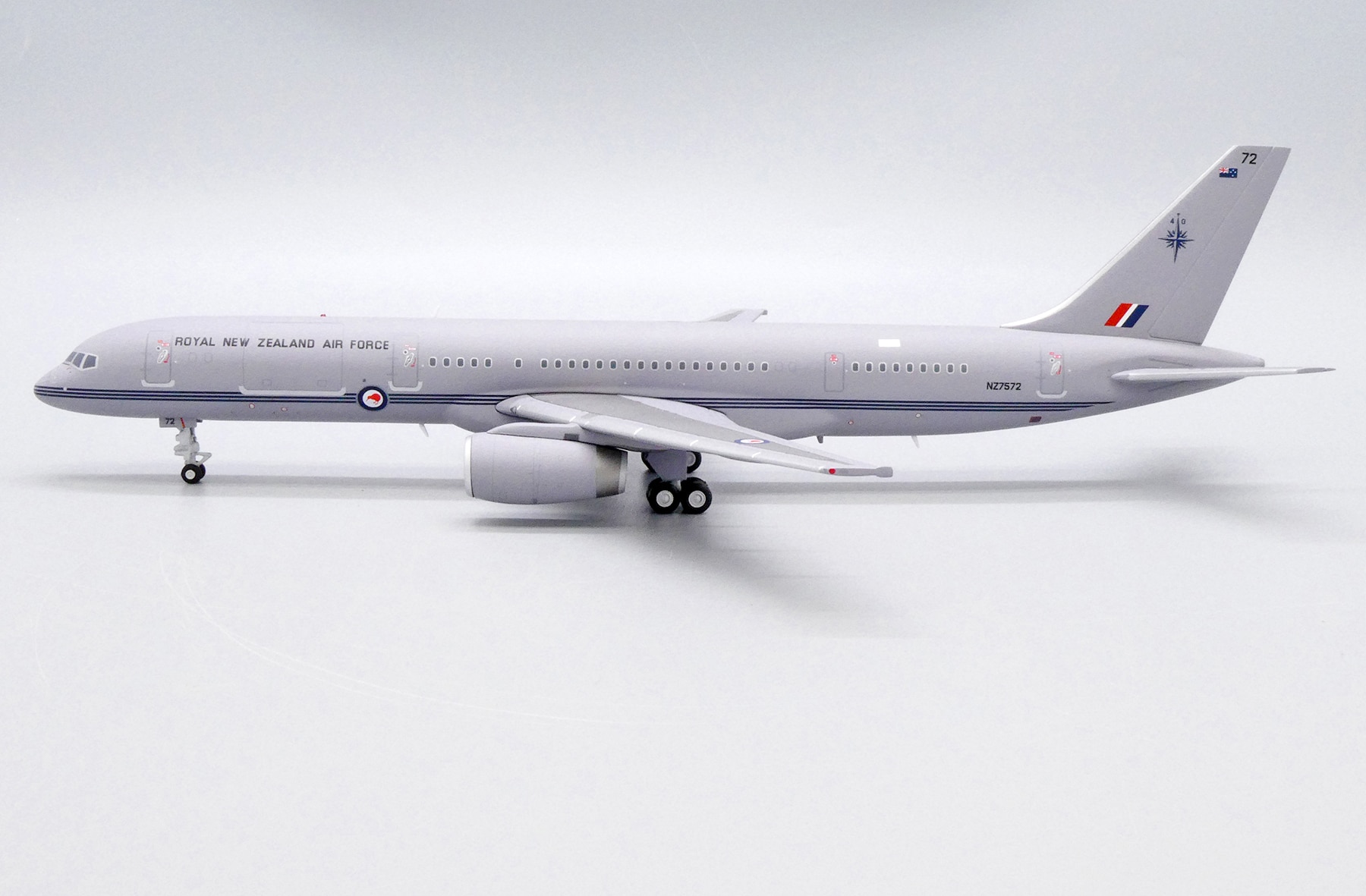 JC Wings 1:200 Royal New Zealand Air Force (RNZAF) Boeing B757-200 VIP NZ7572 (XX20099)