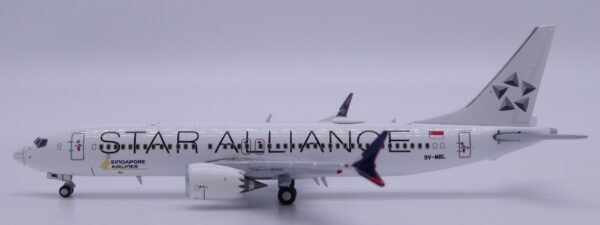 JC Wings 1:400 Singapore Airlines Boeing B737 MAX 8 "Star Alliance" 9V-MBL (XX40351)