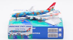 HX Models 1:400 Qantas Airways Boeing B747-300 "Nalanji Dreaming - Flaps Down" VH-EBU (B606501F)