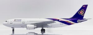 JC Wings 1:200 Thai Airways Airbus A300B4-600R "Srisoonthorn" HS-TAY (XX20217)