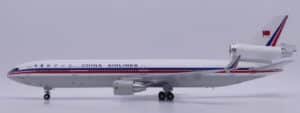 JC Wings 1:200 China Airlines McDonnell Douglas MD-11 B-151 (XX20415)