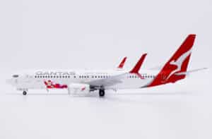 JC Wings 1:200 Qantas Airways Boeing B737-800S "Santa" VH-VZX (XX20746)