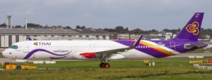 JC Wings 1:400 Thai Airways Airbus A321neo "First A321neo" HS-TOA (XX40827)
