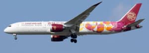 Aviation 400 1:400 Juneyao Airlines Boeing B787-9 Dreamliner "Colourful Petals" B-20EQ (AV4396)