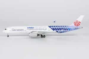 NG Models 1:400 China Airlines Airbus A350-900 XWB "Carbon Fiber" B-18918 (NG39116)