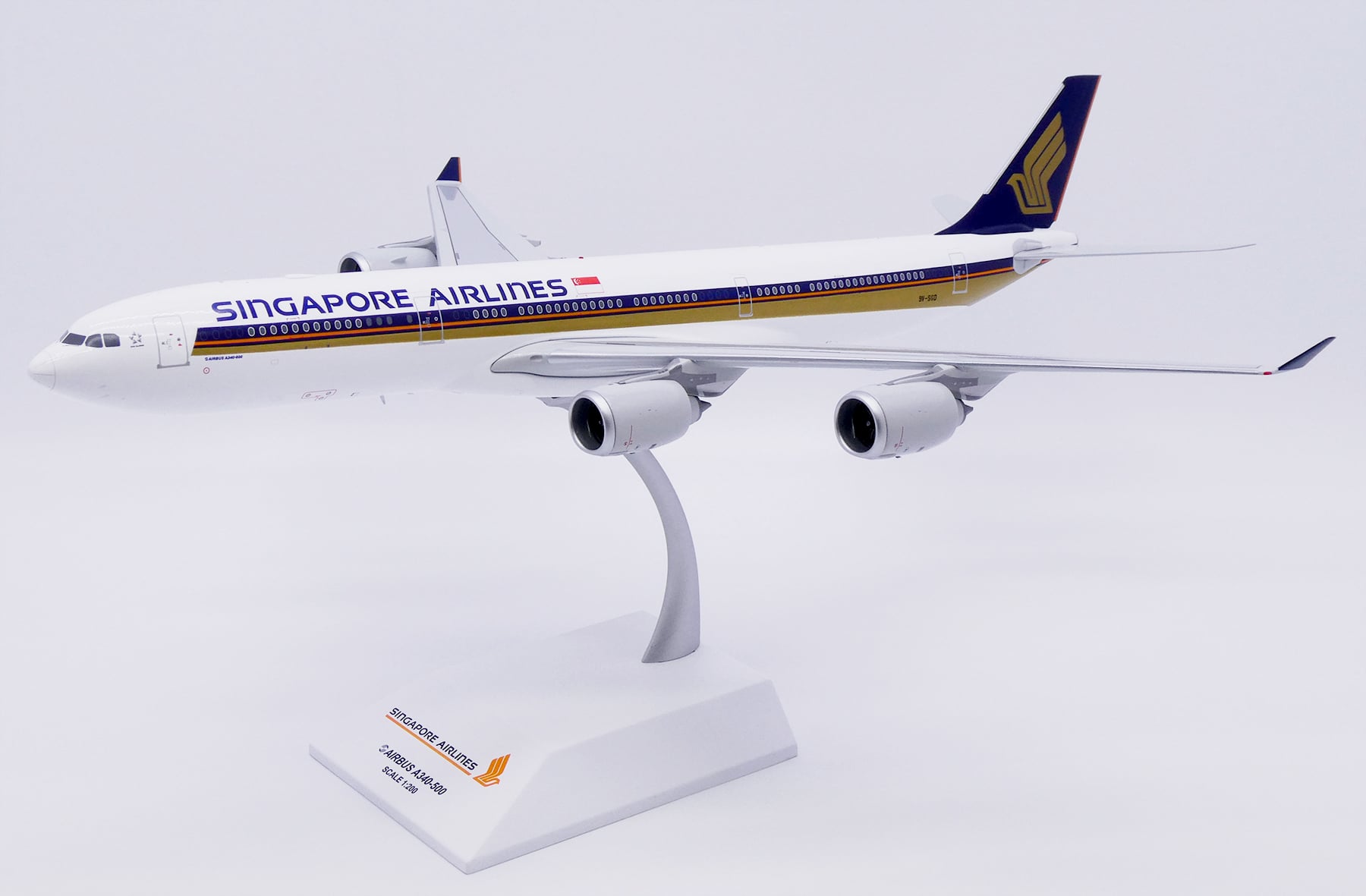JC Wings 1:200 Singapore Airlines Airbus A340-500 9V-SGD (XX20674)