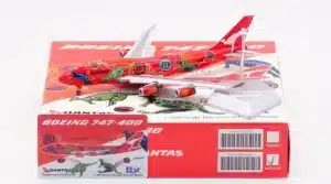 HX Models 1:400 Qantas Airways Boeing B747-400 "Wunala Dreaming - Flaps Down" VH-OJB (B616502F)