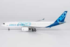 NG Models 1:400 Airbus Industries Airbus A330-800neo "House Colours" F-WTTO (NG67005)