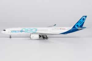 NG Models 1:400 Airbus Industries Airbus A330-900neo "Foundat10n Years" F-WTTN (NG68004)