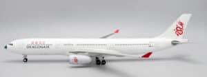 JC Wings 1:200 Dragonair Airbus A330-300 B-HYF (EW2333006)