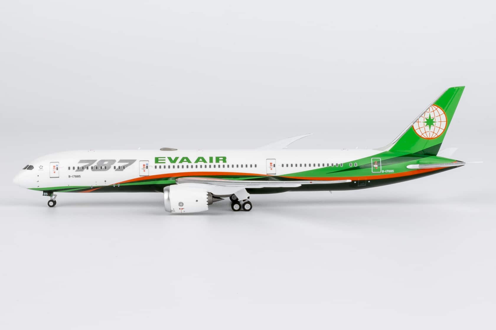 NG Models 1:400 Eva Air Boeing B787-9 Dreamliner B-17885 (NG55145)