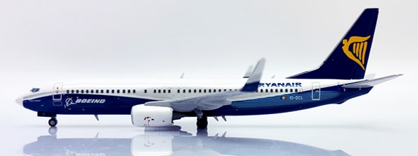 JC Wings 1:400 Ryanair Boeing B737-800w "Dreamliner - White Nose" EI-DCL (XX40040)