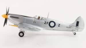 Hobby Master 1:48 Royal Australian Air Force (RAAF) Supermarine Spitfire Mk. VIII, 549 Sqn., A53-379 / ZF-Z (HA8329)