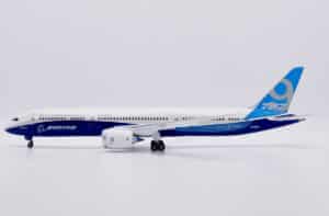 JC Wings 1:200 Boeing Aircraft Company Boeing B787-9 Dreamliner "House Colours" N789EX (LH2473)