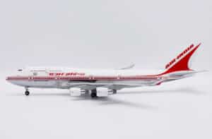 JC Wings 1:200 Air India Boeing B747-400 "Ajanta - Flaps Up" VT-ESP (XX20203)