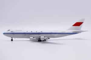 JC Wings 1:400 CAAC Airlines Boeing B747-200M B-2450 (XX40205)