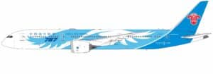 NG Models 1:400 China Southern Airlines Boeing B787-9 Dreamliner "1,000th 787 Delivered" B-20EH (NG24178)