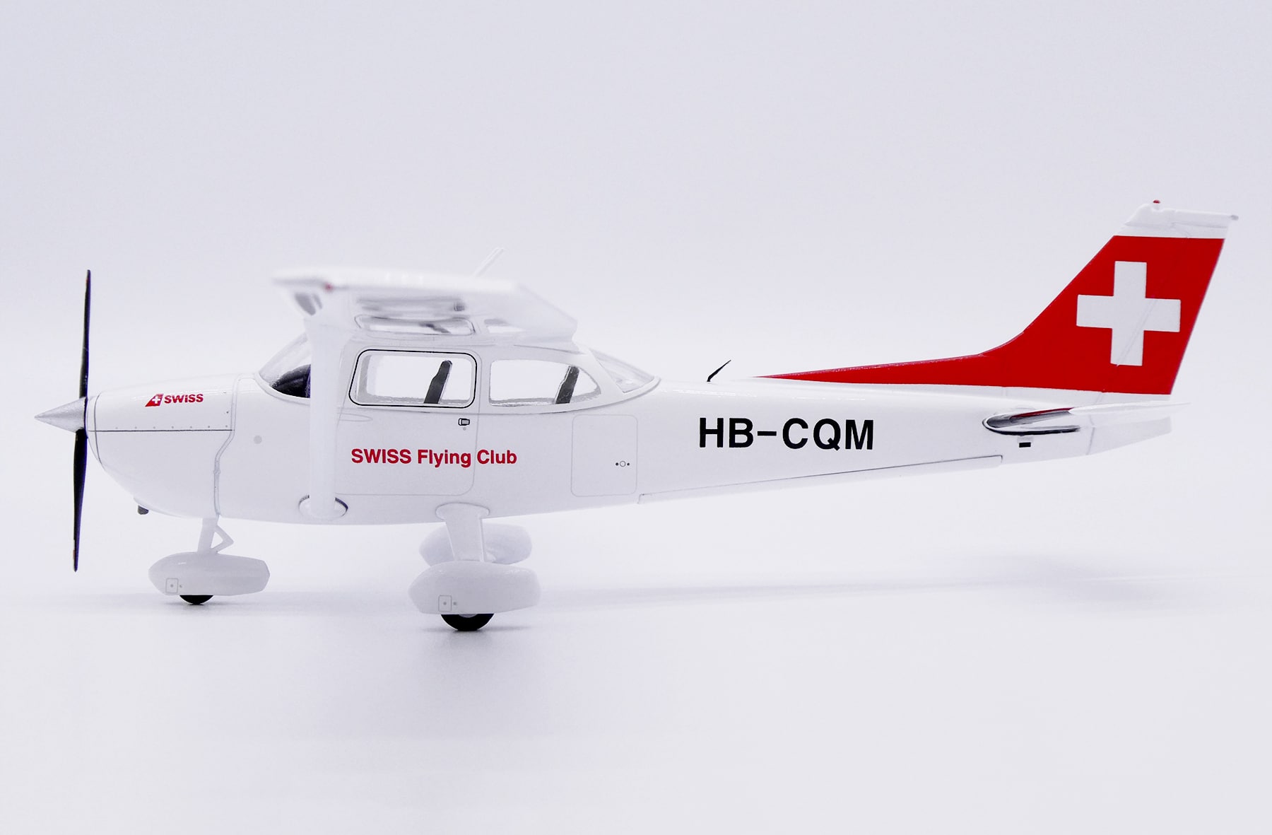 JC Wings 1:72 Swiss Flying Club Cessna 172N Skyhawk HB-CQM (XX172002)