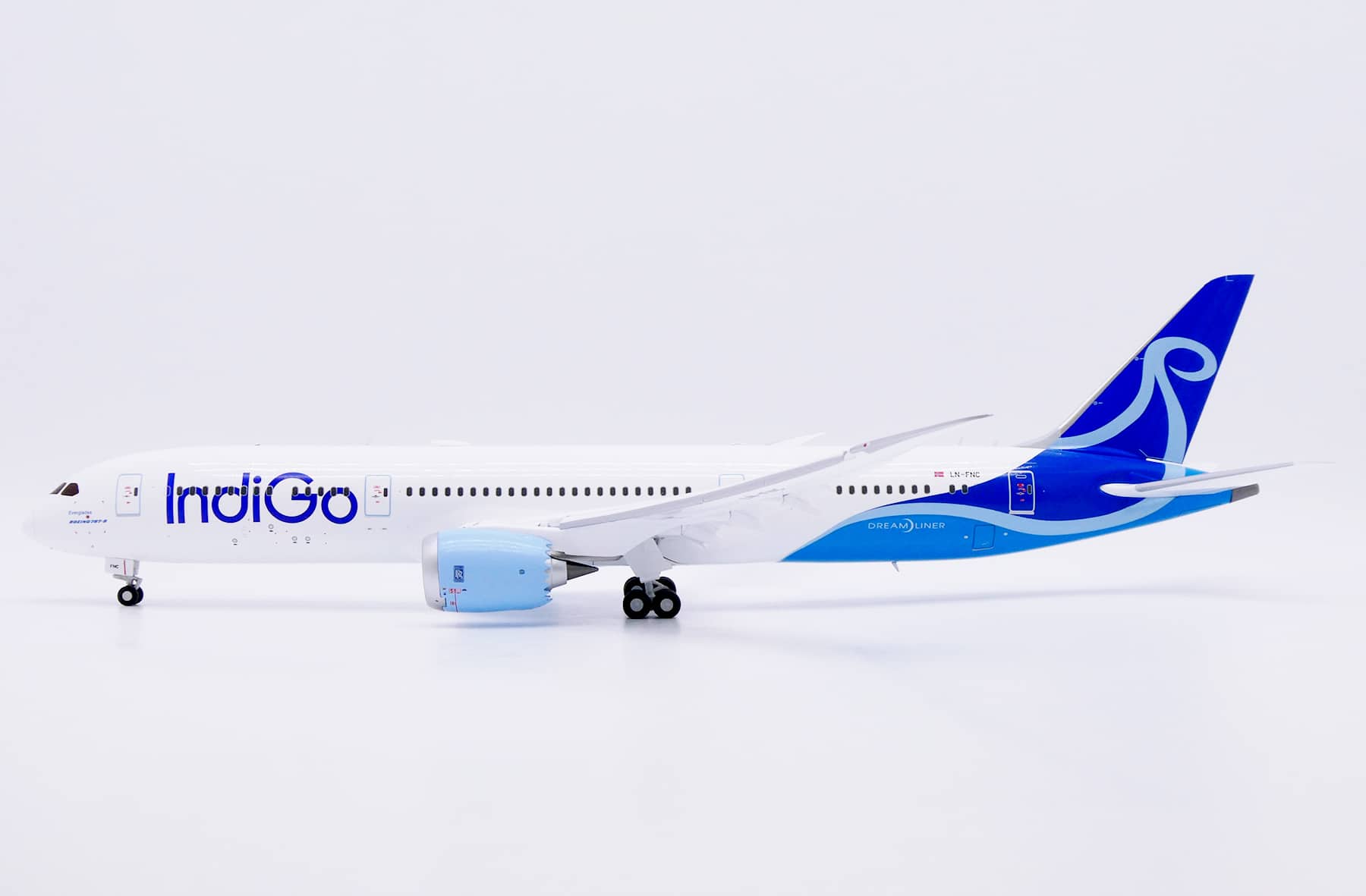 JC Wings 1:200 Indigo (Norse Atlantic Airways) Boeing B787-9 Dreamliner "Flaps Down" LN-FNC (XX20815A)