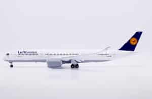 JC Wings 1:200 Lufthansa Airbus A350-900 XWB "Bonn - Flaps Down" D-AIXD (XX20833A)
