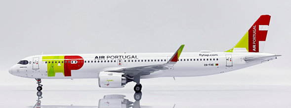 JC Wings 1:200 TAP Air Portugal Airbus A321neo LR "Fernando Pessoa" CS-TXE (TAP321LR200)