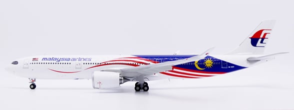 JC Wings 1:200 Malaysia Airlines Airbus A330-900neo 9M-MNH (XX20503)
