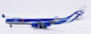 JC Wings Interactive Series 1:400 AirBridgeCargo Boeing B747-8F "25th Anniversary" VQ-BLQ (XX40149C)