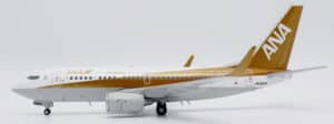 JC Wings 1:200 All Nippon Airways (ANA Wings) Boeing B737-700w JA02AN (EW2737002)