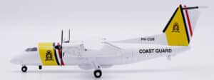 JC Wings 1:200 Caribbean Coast Guard (KWCARIB) de Havilland Canada DHC-8-100 MPA PH-CGB (LH2399)