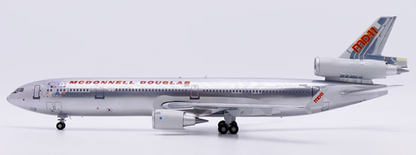 JC Wings 1:200 McDonnell Douglas MD-11 "House Colours" N111MD (LH2484)