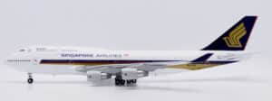 JC Wings 1:200 Singapore Airlines Boeing B747-400 "Megatop" 9V-SPM (XX20605)