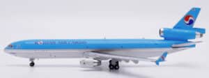 JC Wings 1:400 Korean Air Cargo McDonnell Douglas MD-11F HL7375 (XX40380)