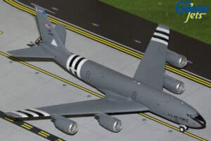 Gemini Jets 1:200 United States Air Force (USAF) Boeing KC-135R Stratotanker (B707-100) "Illinois ANG" 63-7981 (G2AFO1442)